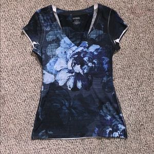 Express T-shirt